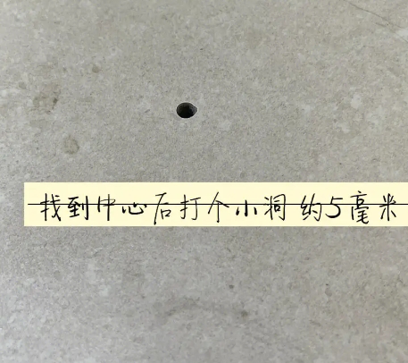 湖州瓷砖空鼓维修公司专业解答在瓷砖铺贴过程中，如果砂料搅拌不均匀，将会带来以下问题
